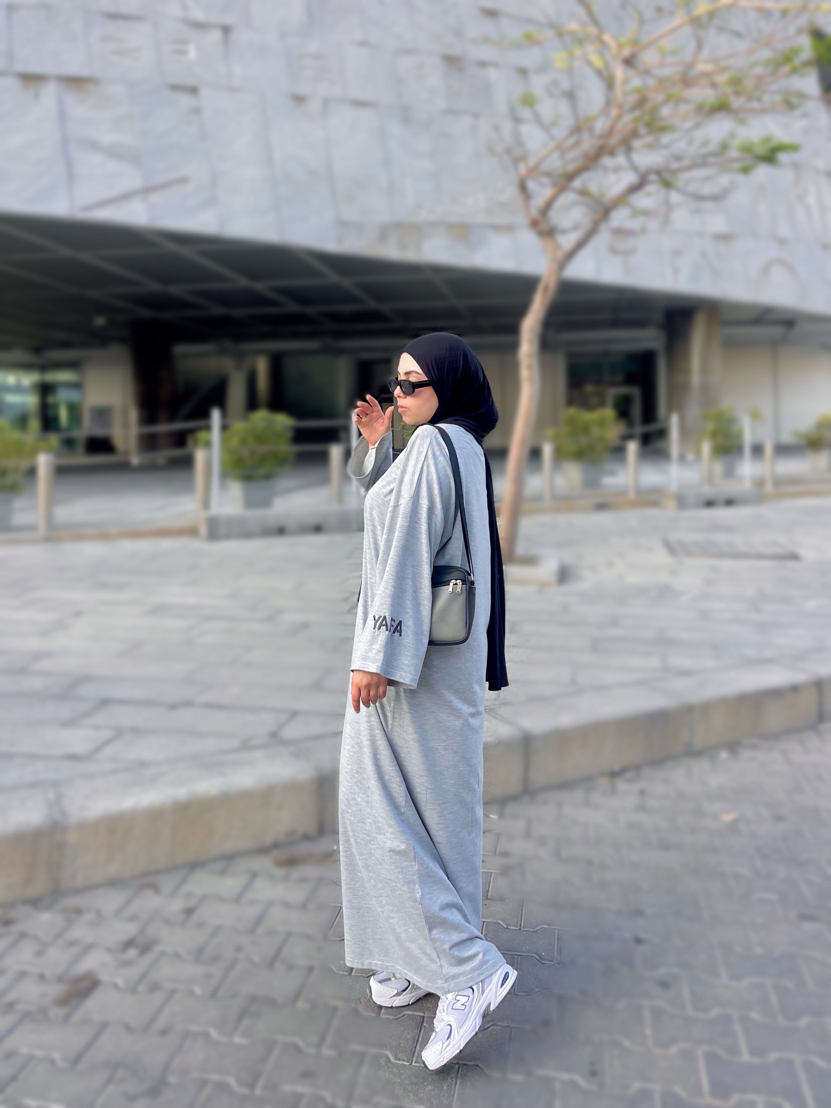 Ease T-shirt Abaya