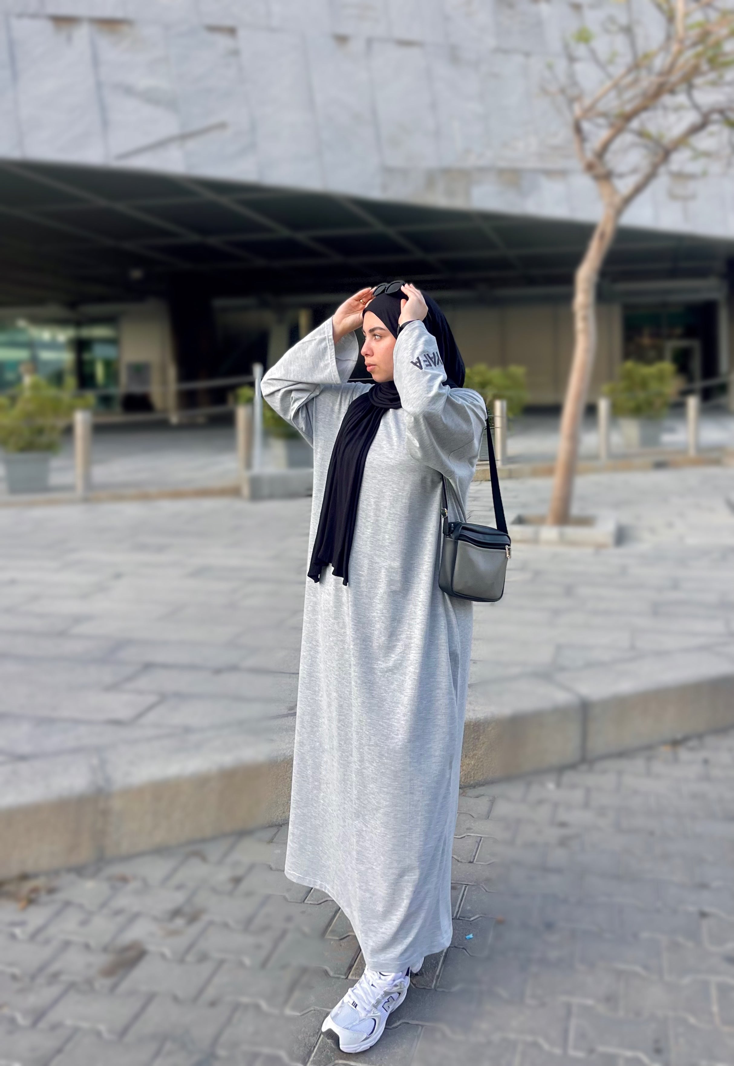 Ease T-shirt Abaya