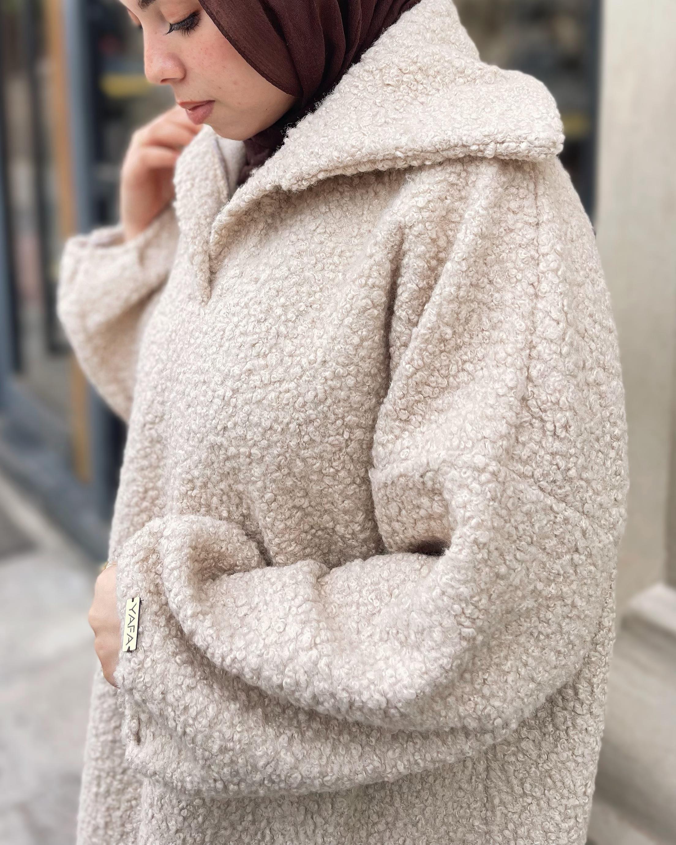 Bouclé Hoodie in BEIGE
