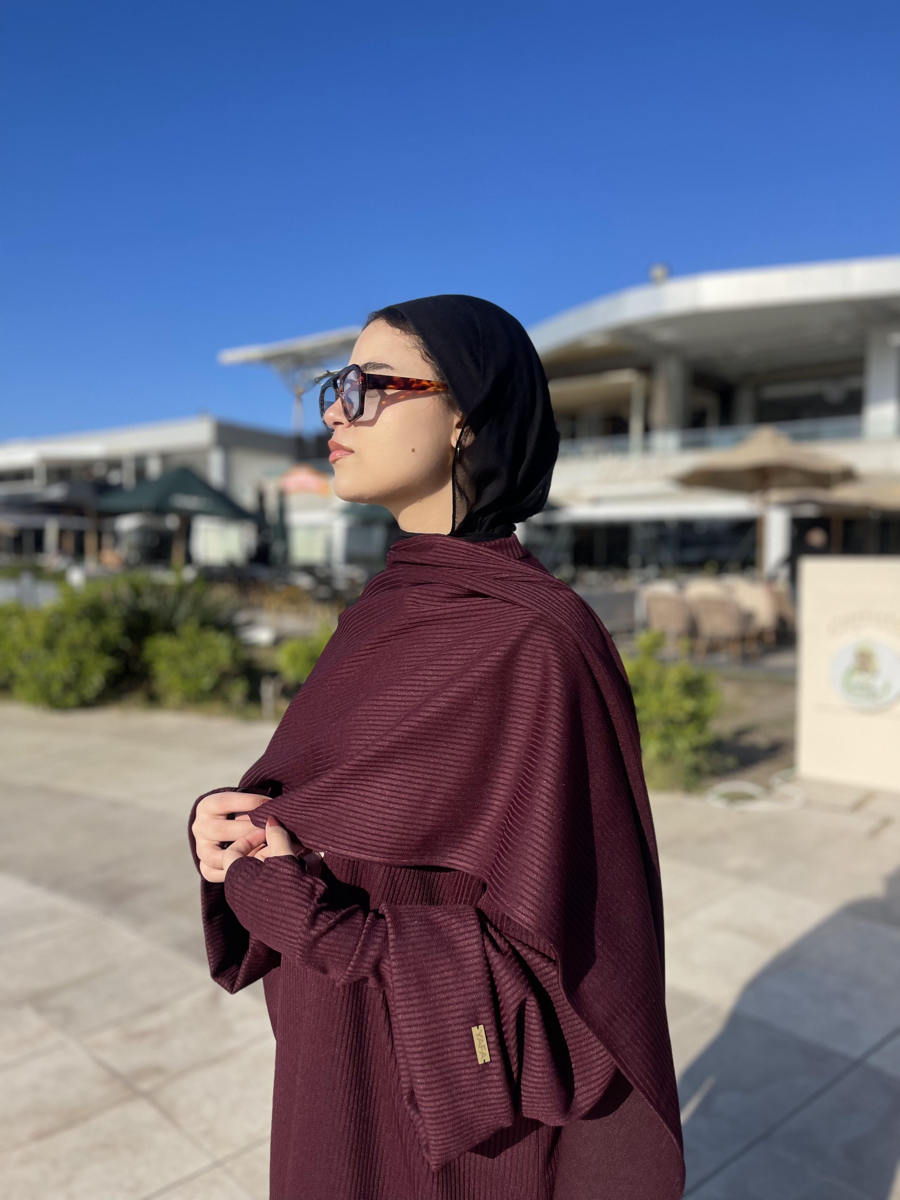 Ribbed Wool Abaya