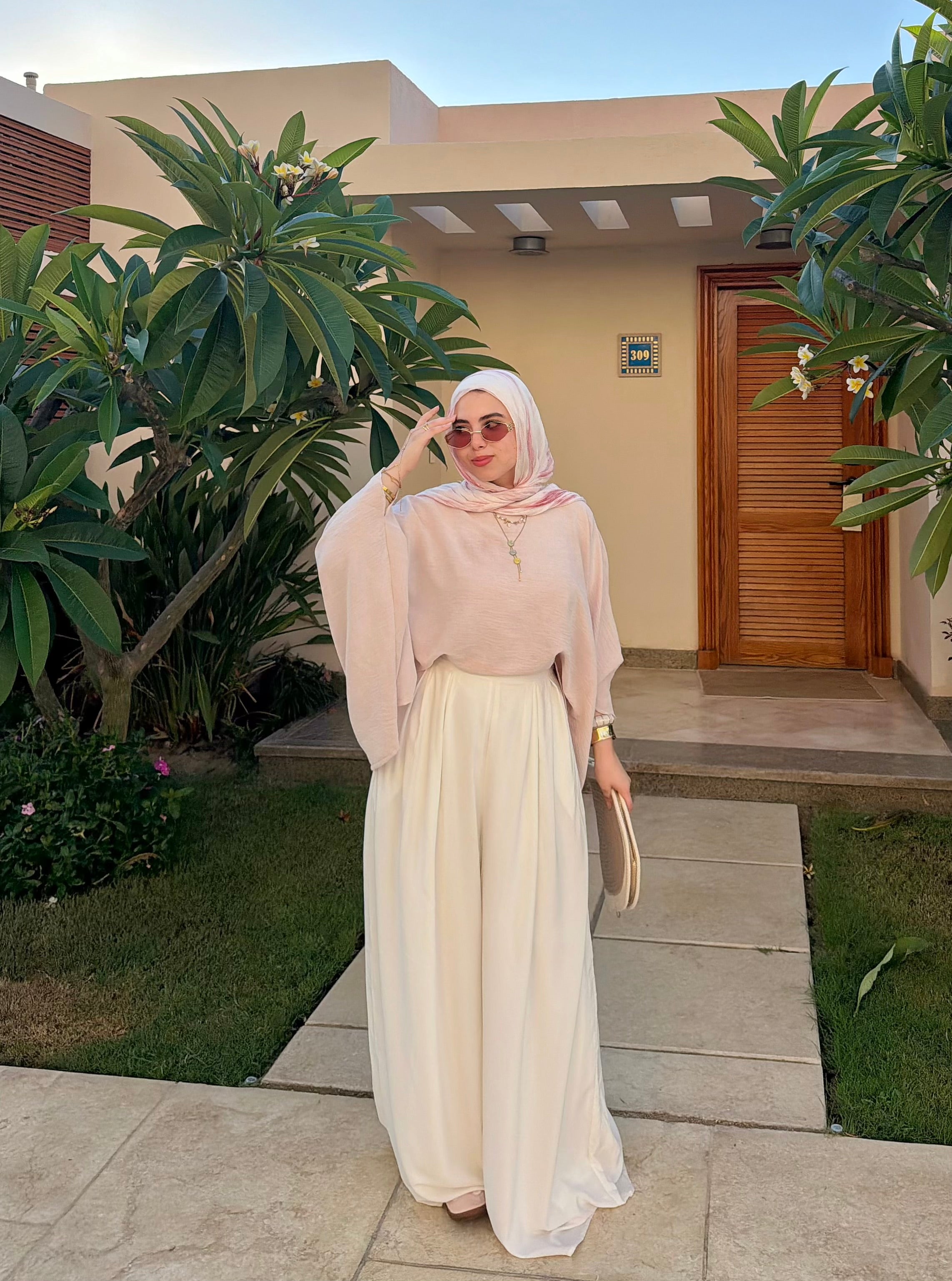 Wide-Leg Crepe Pants